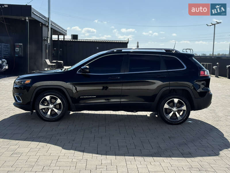 Внедорожник / Кроссовер Jeep Cherokee 2019 в Калуше