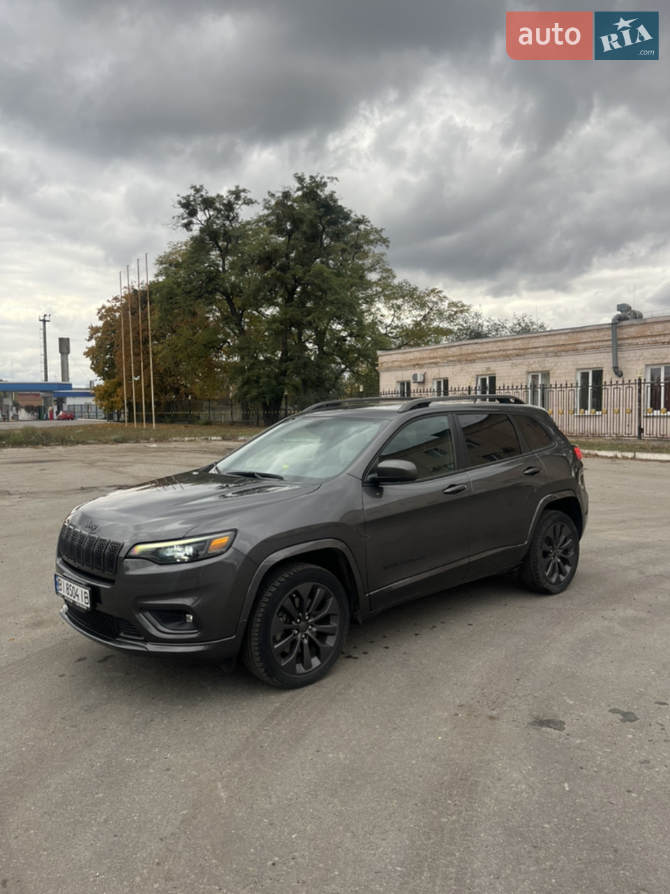 2020 Jeep Cherokee - мініатюра 31
