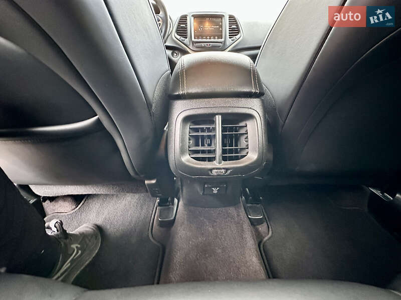 Позашляховик / Кросовер Jeep Cherokee 2017 в Вінниці фото 74 Позашляховик / Кросовер Jeep Cherokee 2017 в Вінниці
