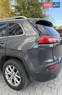 Позашляховик / Кросовер Jeep Cherokee 2014 в  фото 10 Позашляховик / Кросовер Jeep Cherokee 2014 в