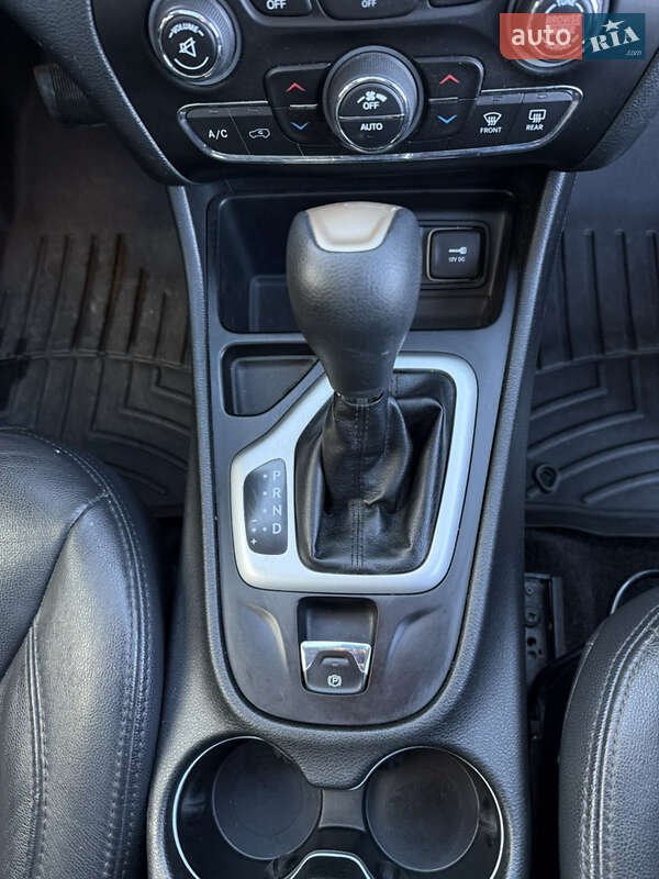 Внедорожник / Кроссовер Jeep Cherokee 2014 в Львове фото 24 Внедорожник / Кроссовер Jeep Cherokee 2014 в Львове