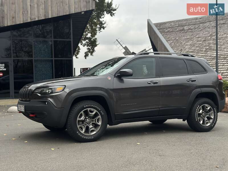 Внедорожник / Кроссовер Jeep Cherokee 2018 в Киеве фото 14 Внедорожник / Кроссовер Jeep Cherokee 2018 в Киеве