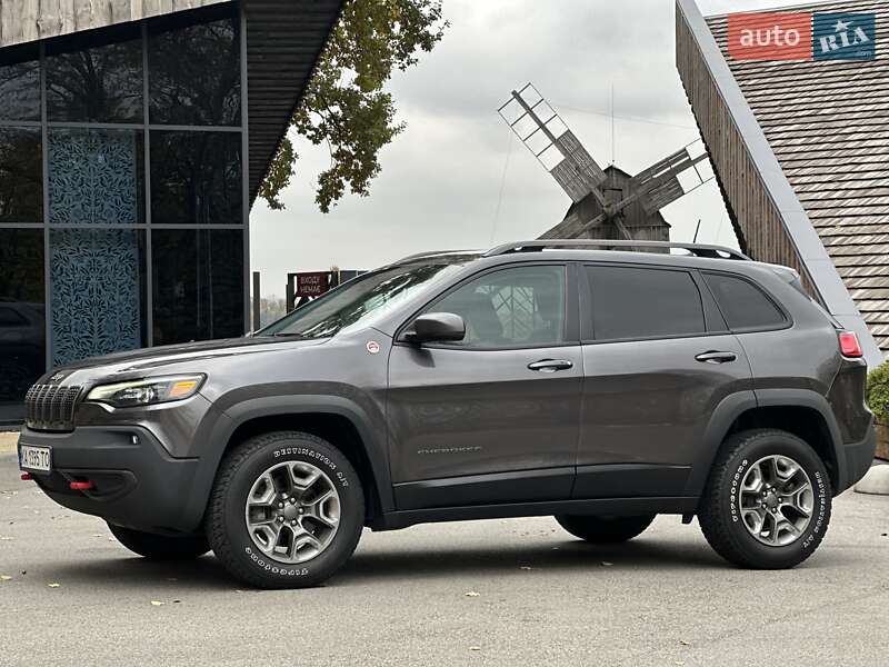Внедорожник / Кроссовер Jeep Cherokee 2018 в Киеве фото 24 Внедорожник / Кроссовер Jeep Cherokee 2018 в Киеве