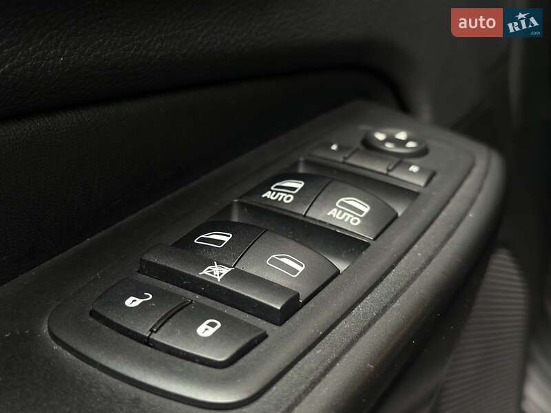 Внедорожник / Кроссовер Jeep Cherokee 2018 в Киеве фото 29 Внедорожник / Кроссовер Jeep Cherokee 2018 в Киеве