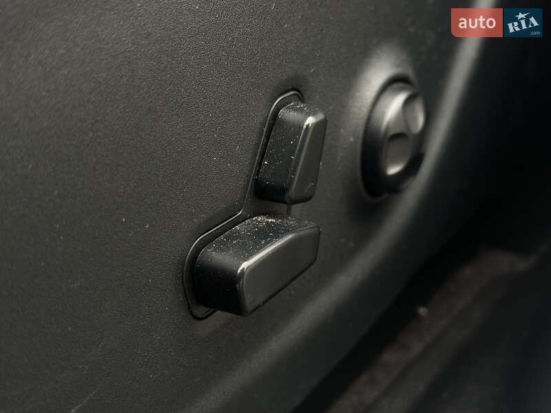 Внедорожник / Кроссовер Jeep Cherokee 2018 в Киеве фото 40 Внедорожник / Кроссовер Jeep Cherokee 2018 в Киеве