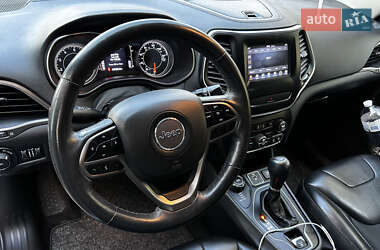 Внедорожник / Кроссовер Jeep Cherokee 2019 в Дубно