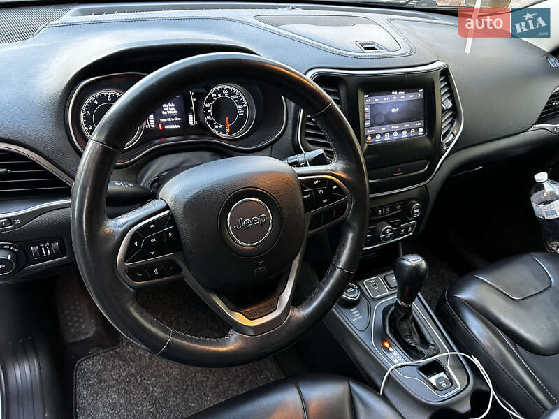 Позашляховик / Кросовер Jeep Cherokee 2019 в Дубні