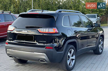 Внедорожник / Кроссовер Jeep Cherokee 2018 в 