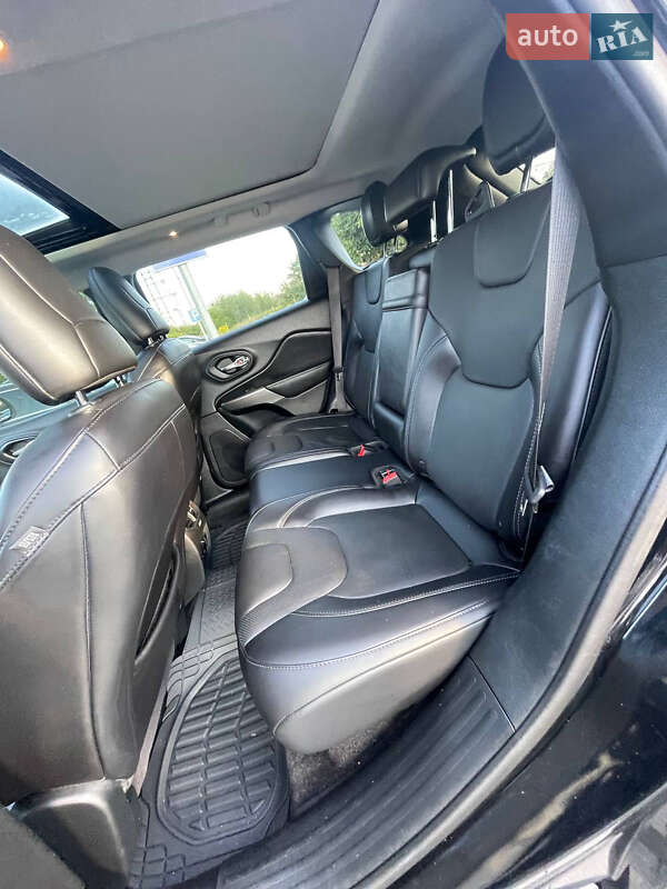 Позашляховик / Кросовер Jeep Cherokee 2018 в Львові фото 21 Позашляховик / Кросовер Jeep Cherokee 2018 в Львові