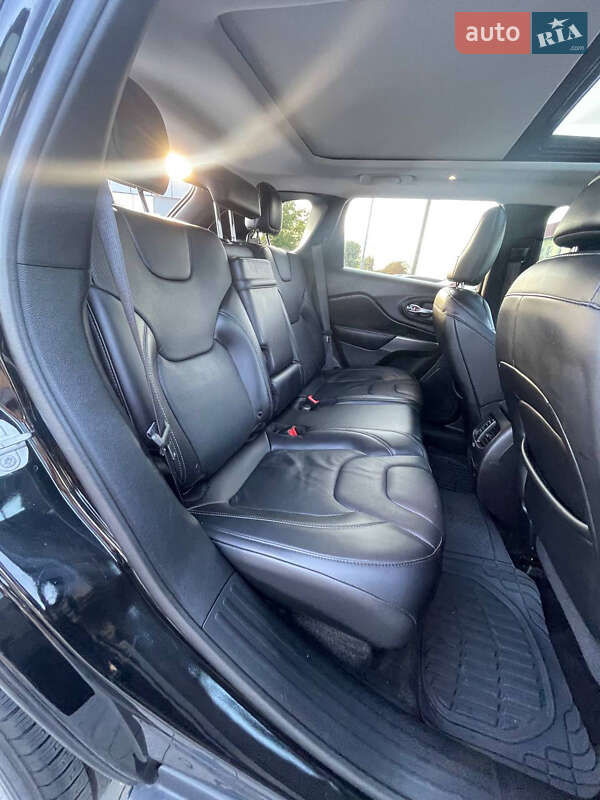 Позашляховик / Кросовер Jeep Cherokee 2018 в Львові фото 23 Позашляховик / Кросовер Jeep Cherokee 2018 в Львові