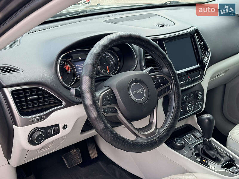 Внедорожник / Кроссовер Jeep Cherokee 2018 в Виннице фото 17 Внедорожник / Кроссовер Jeep Cherokee 2018 в Виннице