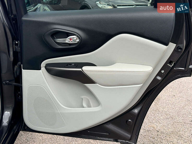 Внедорожник / Кроссовер Jeep Cherokee 2018 в Виннице фото 22 Внедорожник / Кроссовер Jeep Cherokee 2018 в Виннице