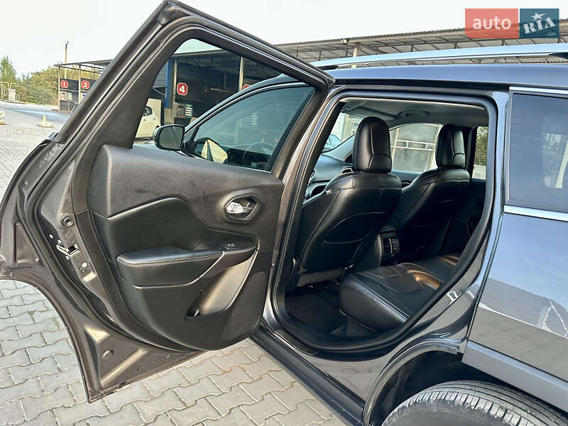 Позашляховик / Кросовер Jeep Cherokee 2020 в Кам'янець-Подільському