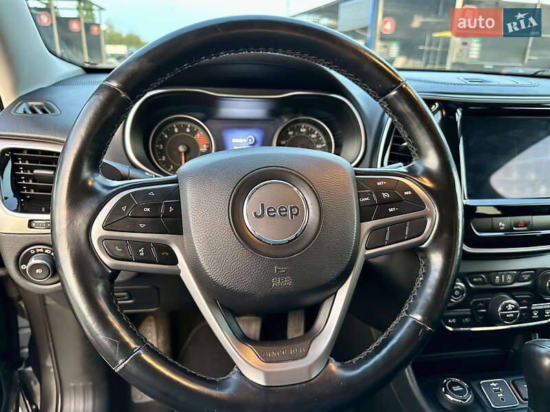 Позашляховик / Кросовер Jeep Cherokee 2020 в Кам'янець-Подільському