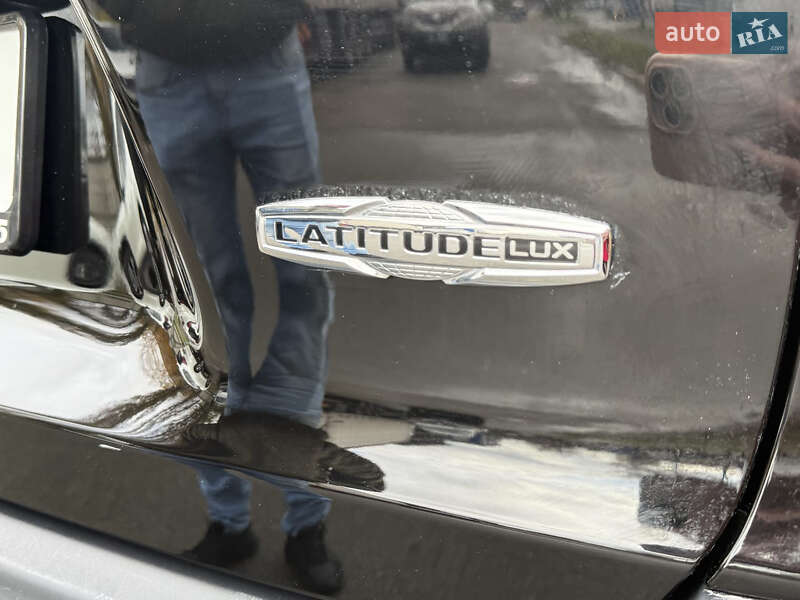 Внедорожник / Кроссовер Jeep Cherokee 2020 в Киеве