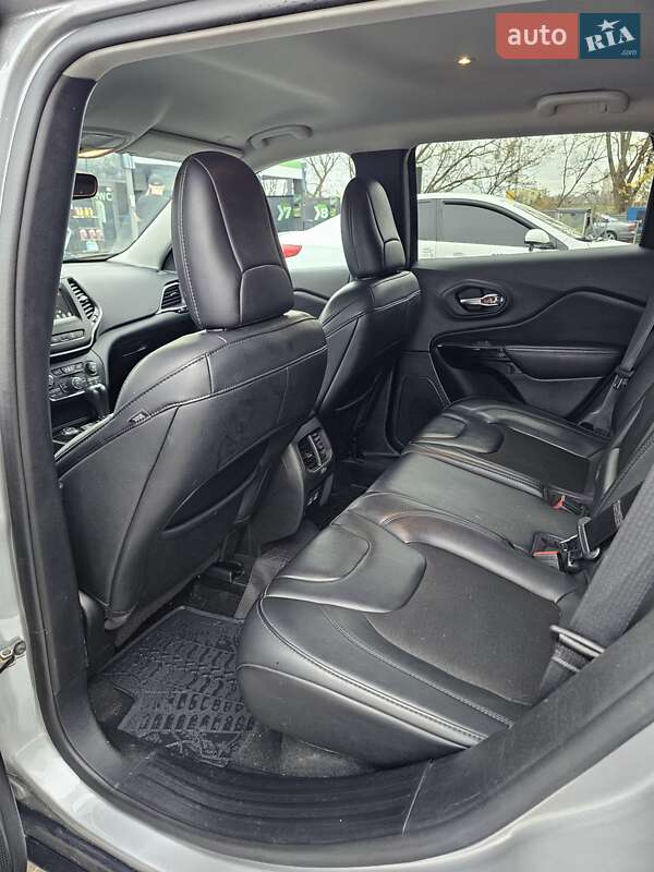 Внедорожник / Кроссовер Jeep Cherokee 2021 в Харькове фото 10 Внедорожник / Кроссовер Jeep Cherokee 2021 в Харькове