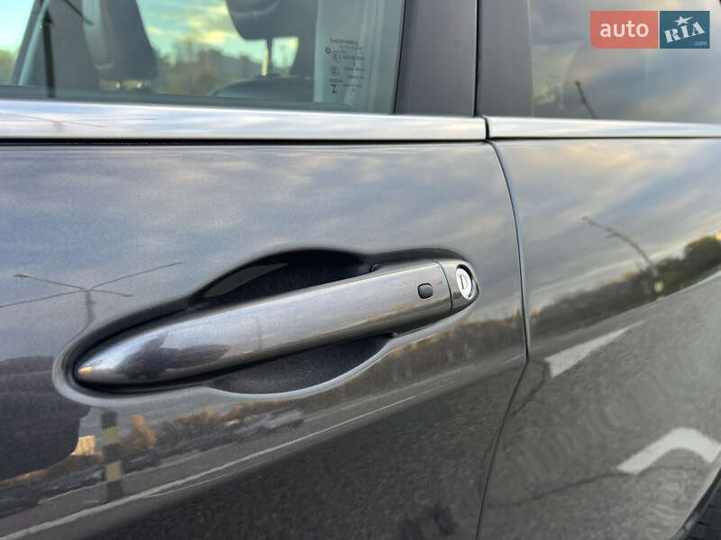 Внедорожник / Кроссовер Jeep Cherokee 2018 в Киеве фото 14 Внедорожник / Кроссовер Jeep Cherokee 2018 в Киеве