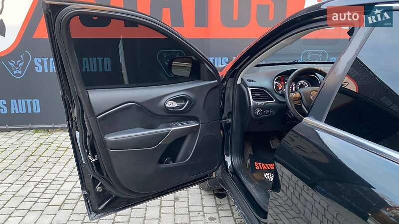 Внедорожник / Кроссовер Jeep Cherokee 2019 в Виннице фото 13 Внедорожник / Кроссовер Jeep Cherokee 2019 в Виннице