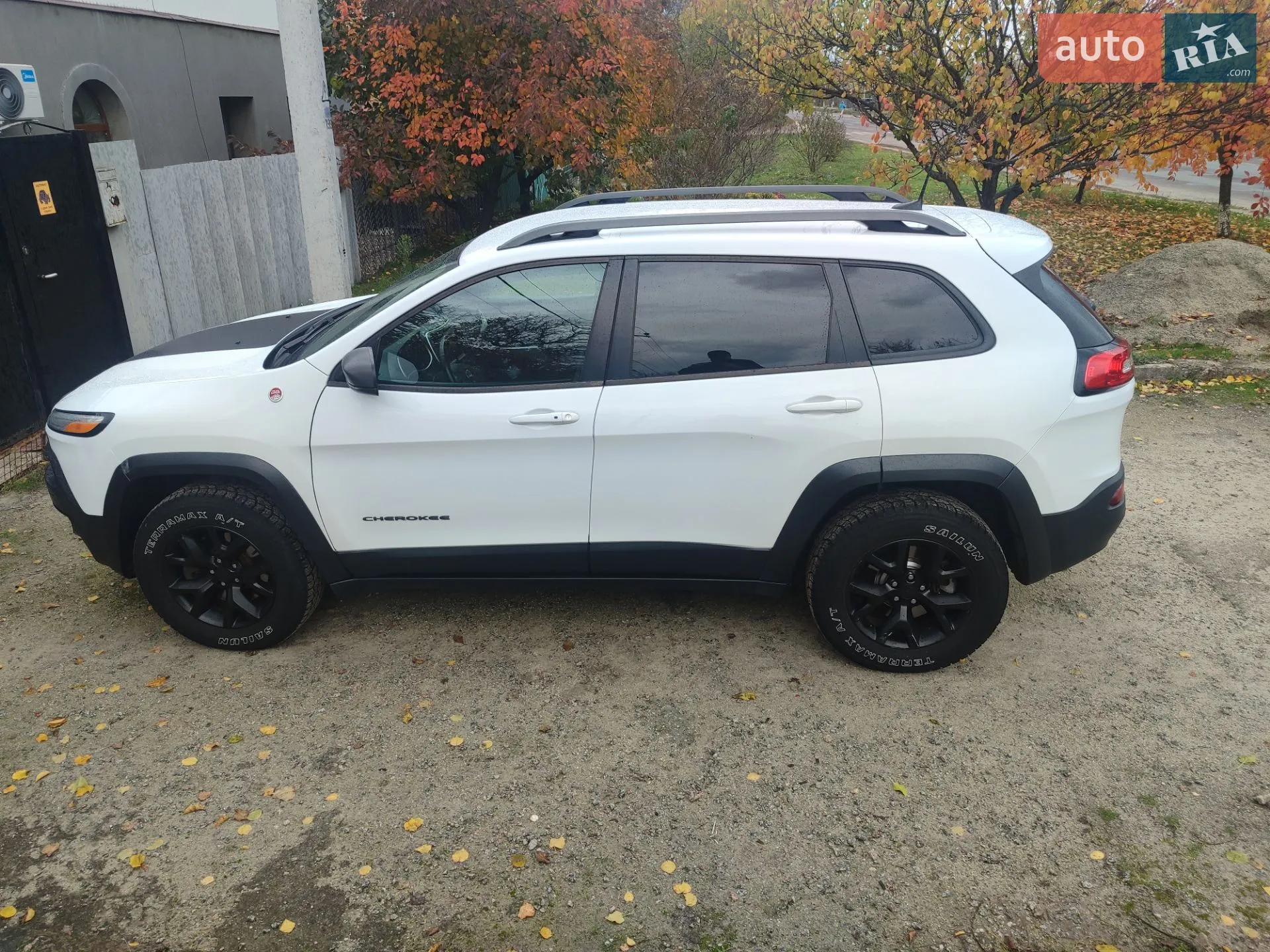 2017 Jeep Cherokee - мініатюра 13