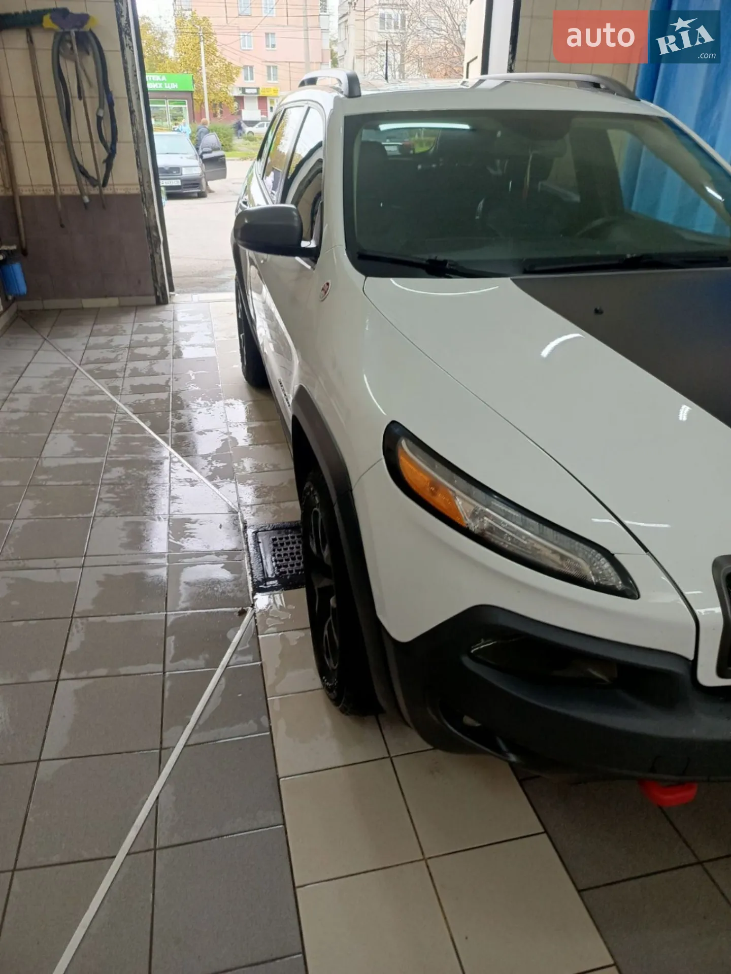 2017 Jeep Cherokee - мініатюра 16