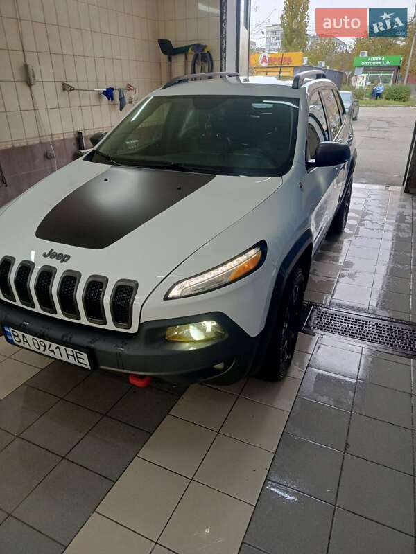 Внедорожник / Кроссовер Jeep Cherokee 2017 в Кропивницком фото 18 Внедорожник / Кроссовер Jeep Cherokee 2017 в Кропивницком