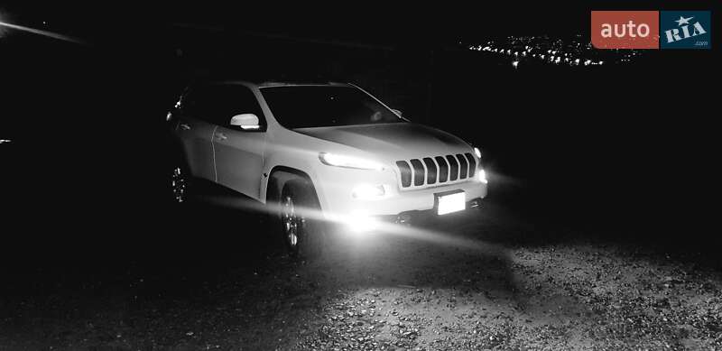 Внедорожник / Кроссовер Jeep Cherokee 2015 в Хмельницком фото 4 Внедорожник / Кроссовер Jeep Cherokee 2015 в Хмельницком