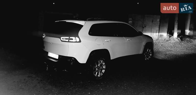 Внедорожник / Кроссовер Jeep Cherokee 2015 в Хмельницком фото 12 Внедорожник / Кроссовер Jeep Cherokee 2015 в Хмельницком