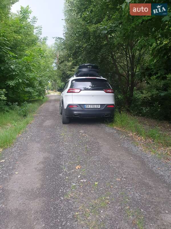 Внедорожник / Кроссовер Jeep Cherokee 2015 в Хмельницком фото 21 Внедорожник / Кроссовер Jeep Cherokee 2015 в Хмельницком