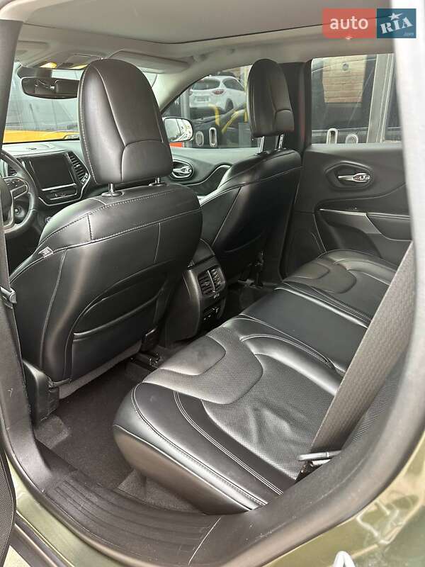 Внедорожник / Кроссовер Jeep Cherokee 2019 в Полтаве фото 13 Внедорожник / Кроссовер Jeep Cherokee 2019 в Полтаве