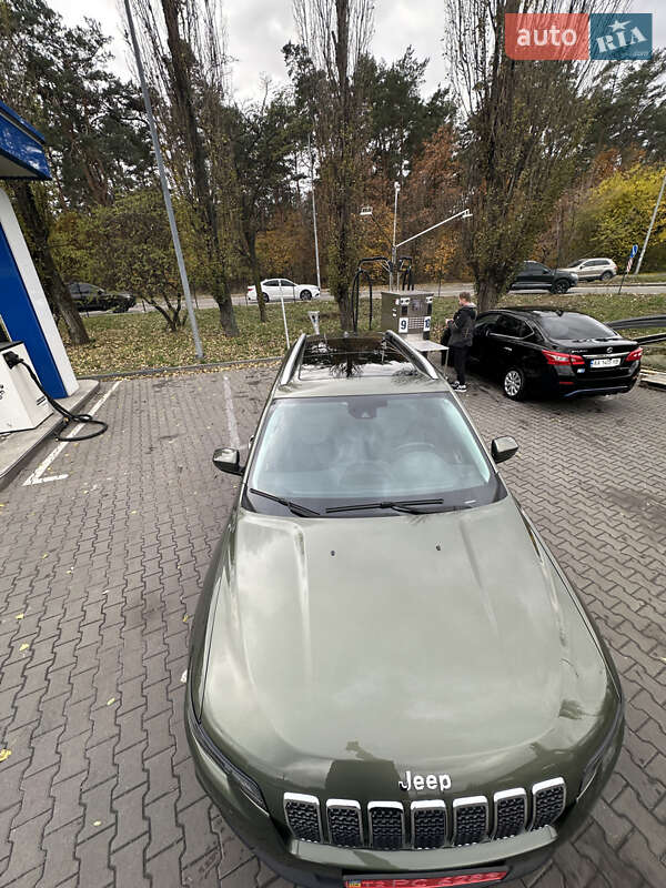 Позашляховик / Кросовер Jeep Cherokee 2021 в Києві