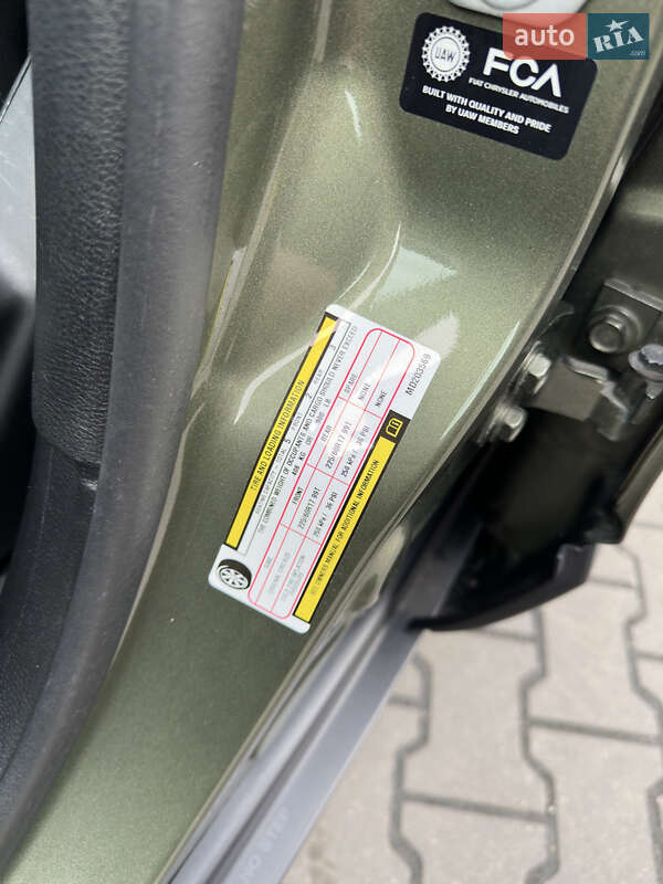 Позашляховик / Кросовер Jeep Cherokee 2021 в Києві