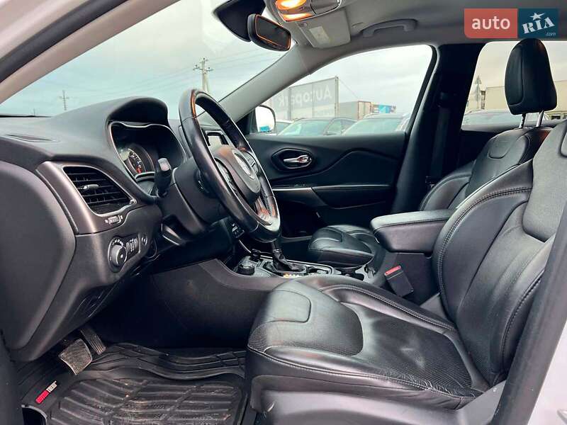 Позашляховик / Кросовер Jeep Cherokee 2020 в Львові фото 18 Позашляховик / Кросовер Jeep Cherokee 2020 в Львові