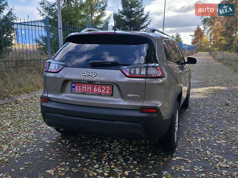 Внедорожник / Кроссовер Jeep Cherokee 2019 в Буче