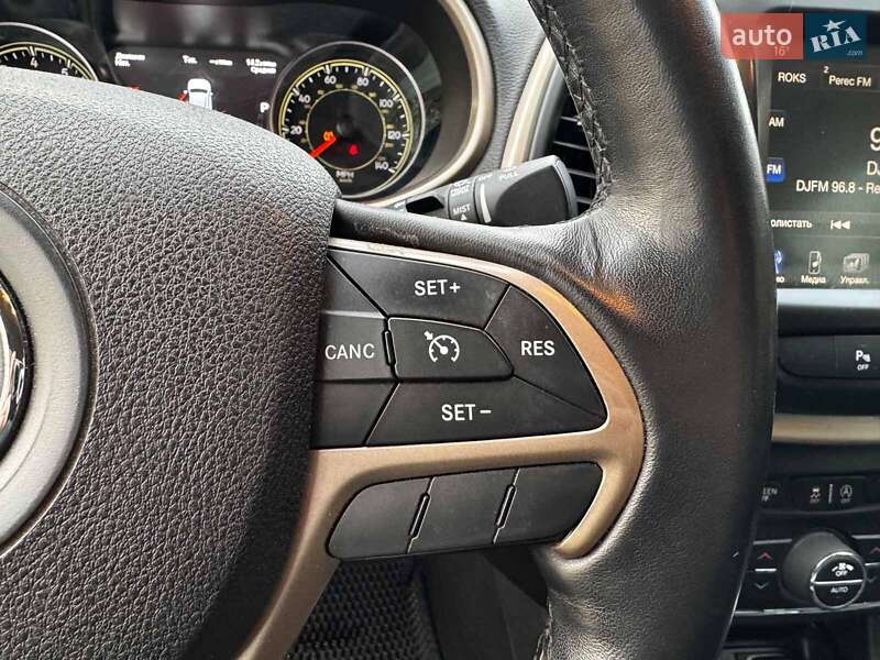 Внедорожник / Кроссовер Jeep Cherokee 2015 в Киеве фото 15 Внедорожник / Кроссовер Jeep Cherokee 2015 в Киеве