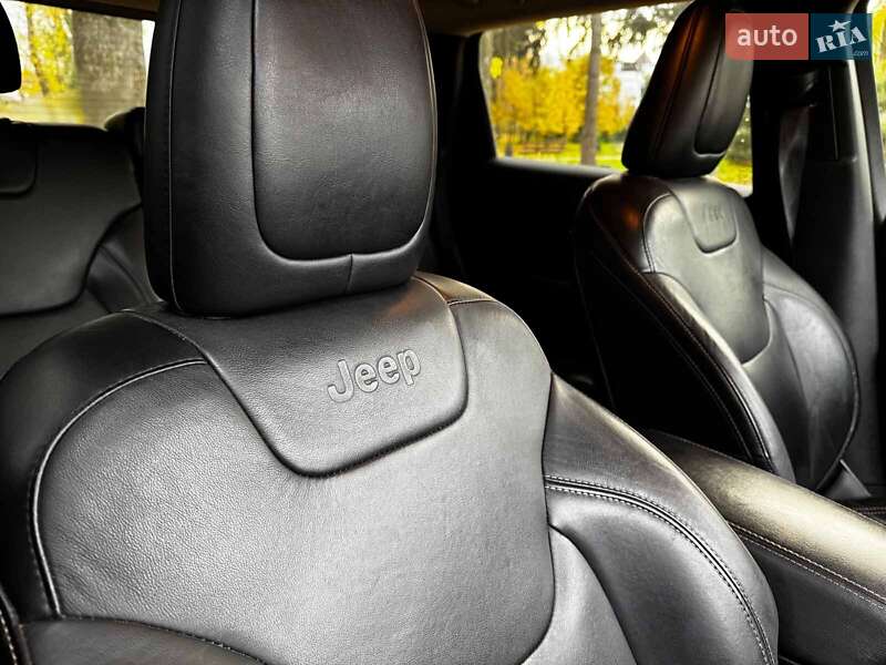 Внедорожник / Кроссовер Jeep Cherokee 2015 в Киеве фото 34 Внедорожник / Кроссовер Jeep Cherokee 2015 в Киеве