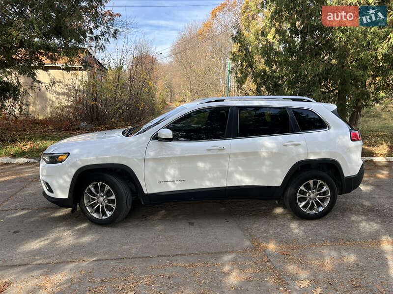 Внедорожник / Кроссовер Jeep Cherokee 2018 в Надворной фото 3 Внедорожник / Кроссовер Jeep Cherokee 2018 в Надворной