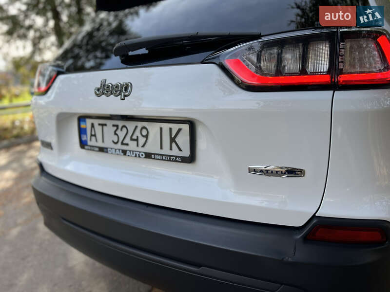 Внедорожник / Кроссовер Jeep Cherokee 2018 в Надворной фото 25 Внедорожник / Кроссовер Jeep Cherokee 2018 в Надворной