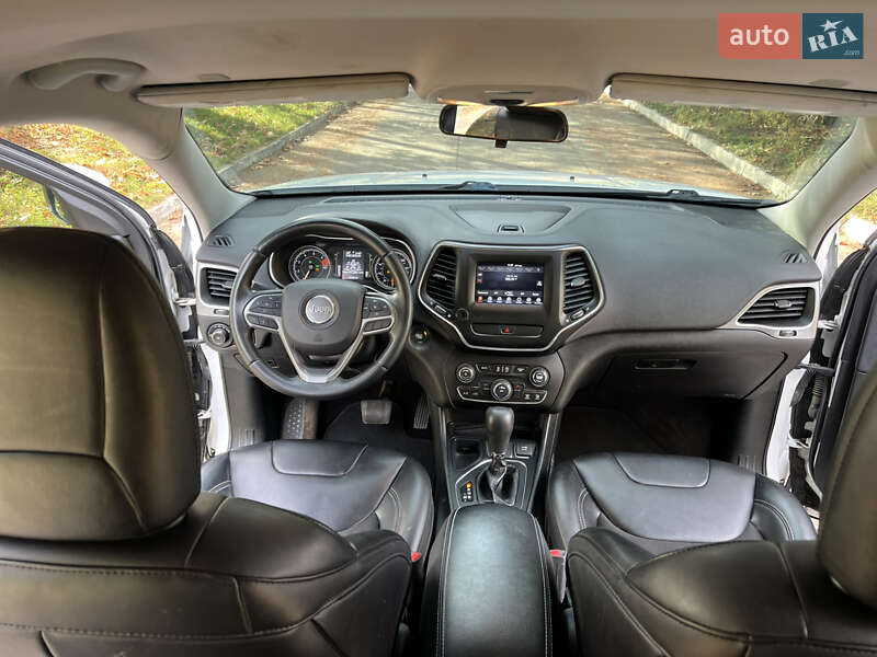 Внедорожник / Кроссовер Jeep Cherokee 2018 в Надворной фото 22 Внедорожник / Кроссовер Jeep Cherokee 2018 в Надворной