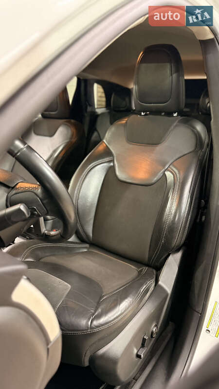 Позашляховик / Кросовер Jeep Cherokee 2017 в Дніпрі