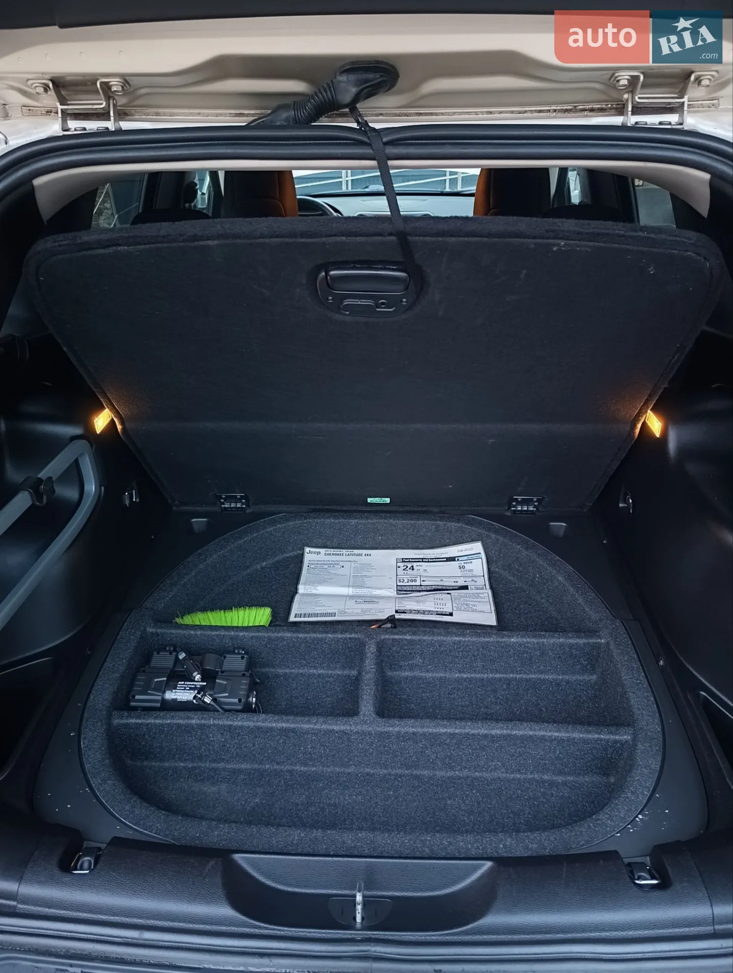 2014 Jeep Cherokee - мініатюра 18