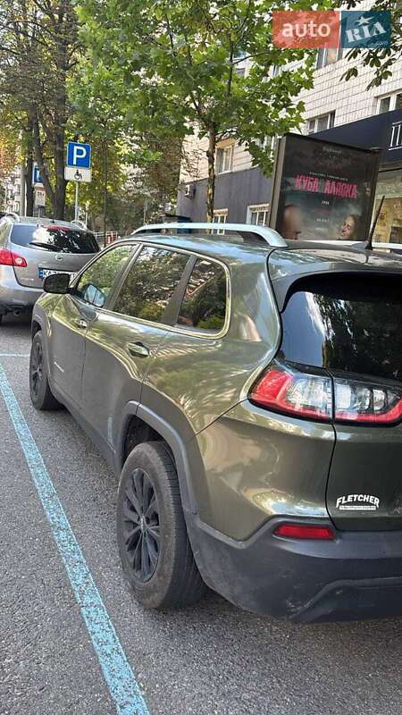 Внедорожник / Кроссовер Jeep Cherokee 2018 в Киеве