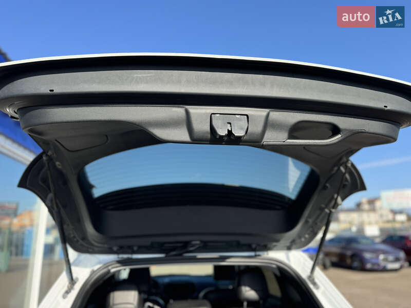 Внедорожник / Кроссовер Jeep Cherokee 2019 в Киеве фото 28 Внедорожник / Кроссовер Jeep Cherokee 2019 в Киеве