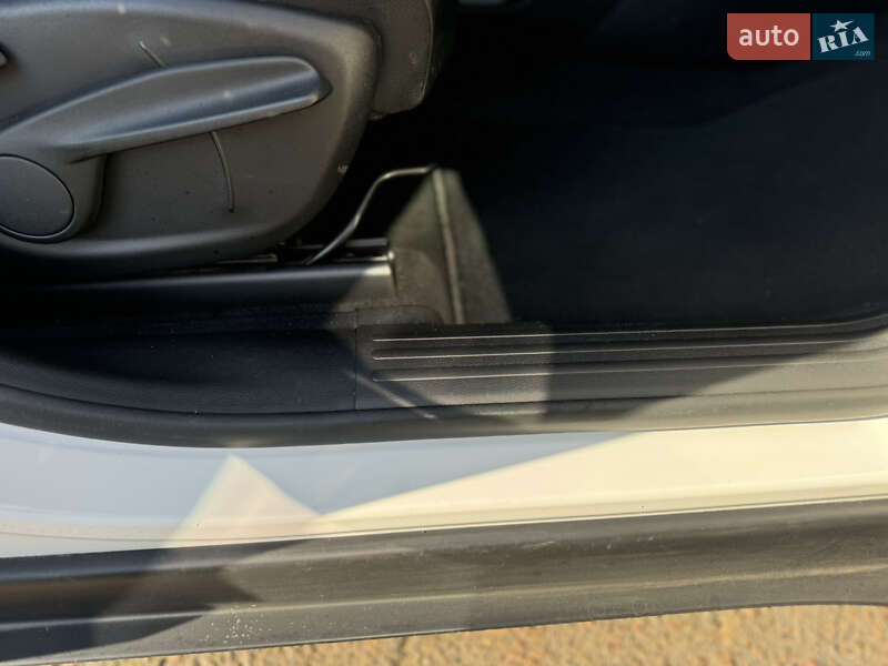 Внедорожник / Кроссовер Jeep Cherokee 2019 в Киеве фото 42 Внедорожник / Кроссовер Jeep Cherokee 2019 в Киеве