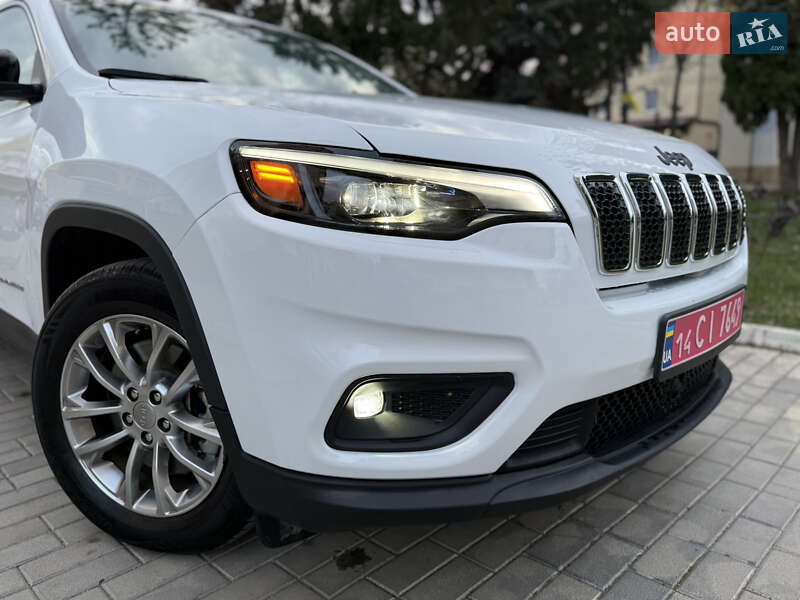 Внедорожник / Кроссовер Jeep Cherokee 2023 в Каменец-Подольском