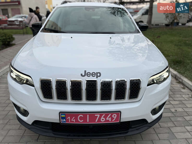 Внедорожник / Кроссовер Jeep Cherokee 2023 в Каменец-Подольском