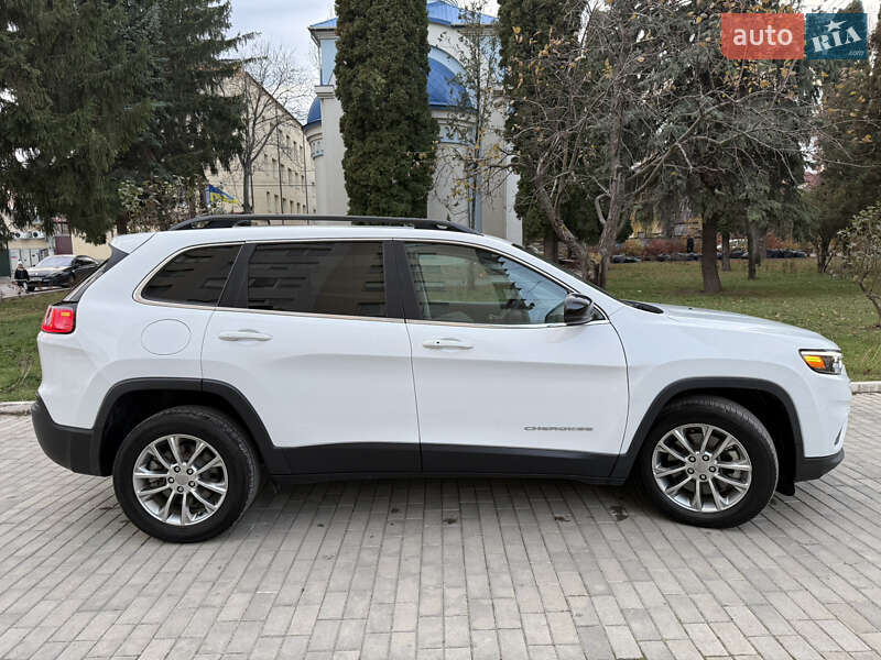 Внедорожник / Кроссовер Jeep Cherokee 2023 в Каменец-Подольском