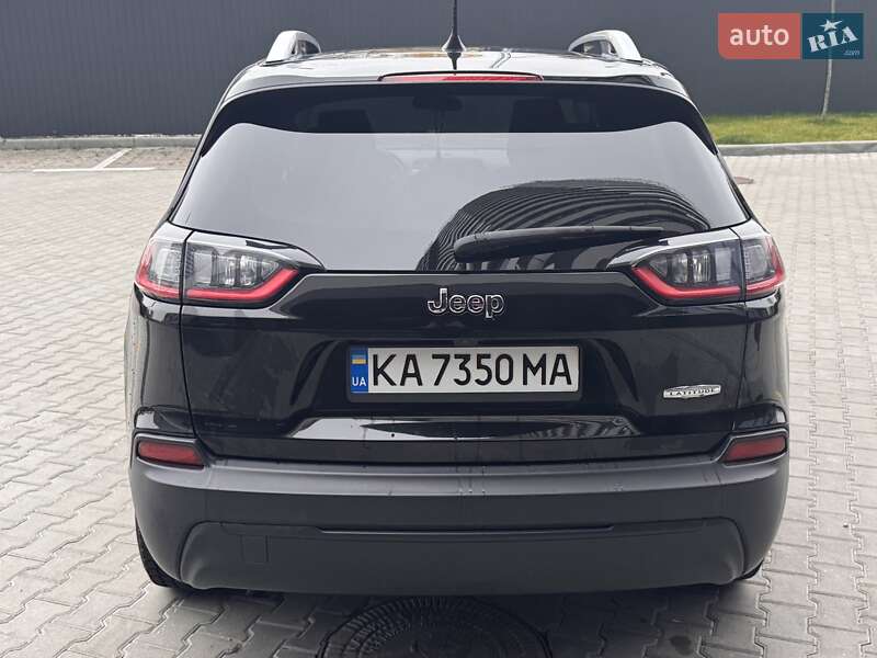 Внедорожник / Кроссовер Jeep Cherokee 2018 в Киеве