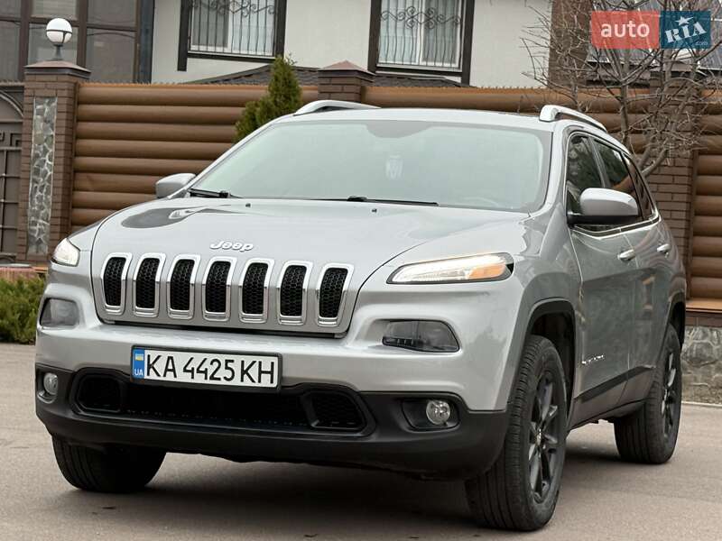 Внедорожник / Кроссовер Jeep Cherokee 2016 в Борисполе