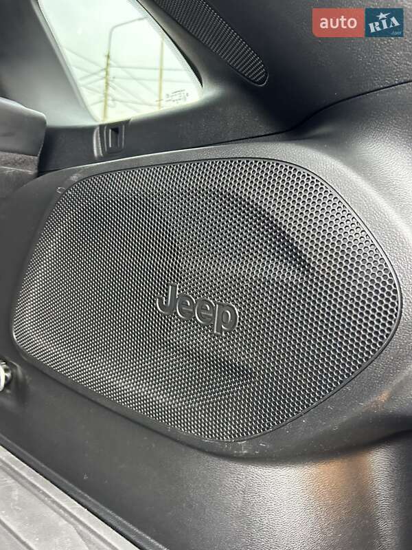 Позашляховик / Кросовер Jeep Cherokee 2021 в Сумах