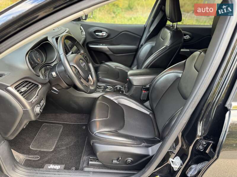 Внедорожник / Кроссовер Jeep Cherokee 2018 в Днепре фото 15 Внедорожник / Кроссовер Jeep Cherokee 2018 в Днепре